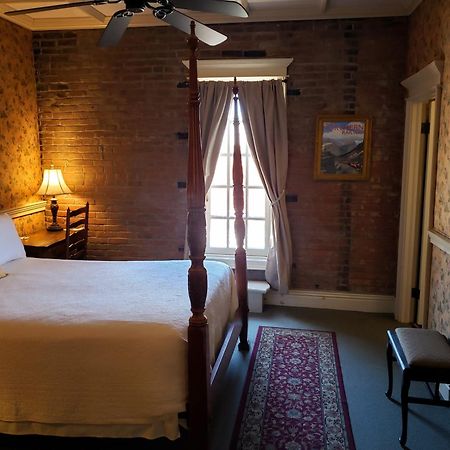 Iron Horse Hotel Blackwater Esterno foto