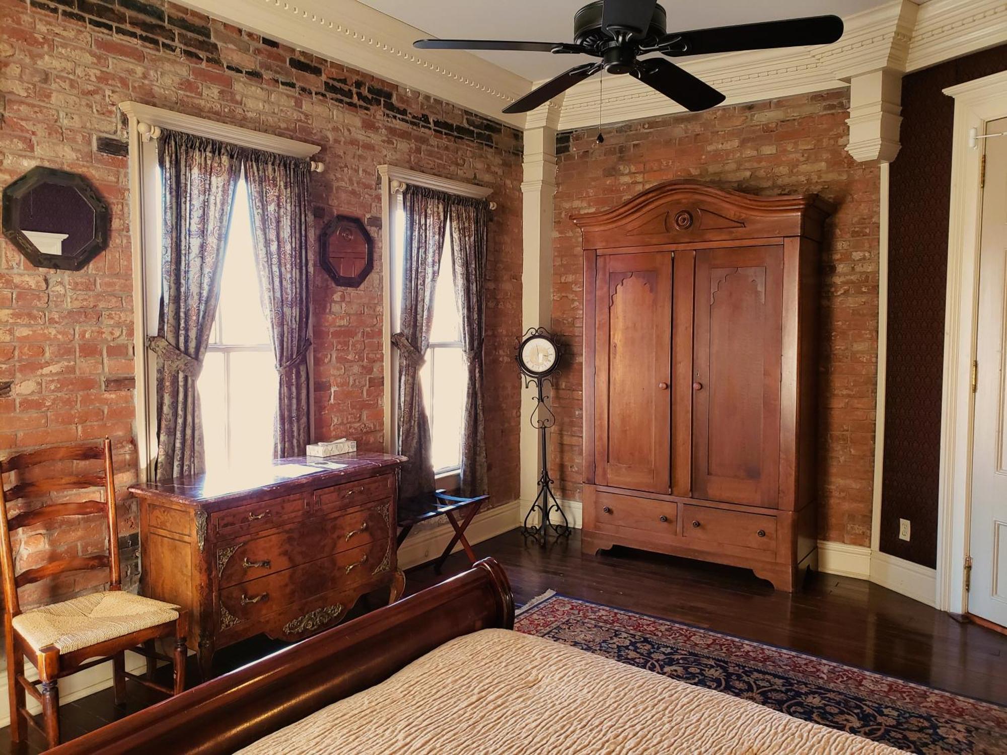 Iron Horse Hotel Blackwater Esterno foto
