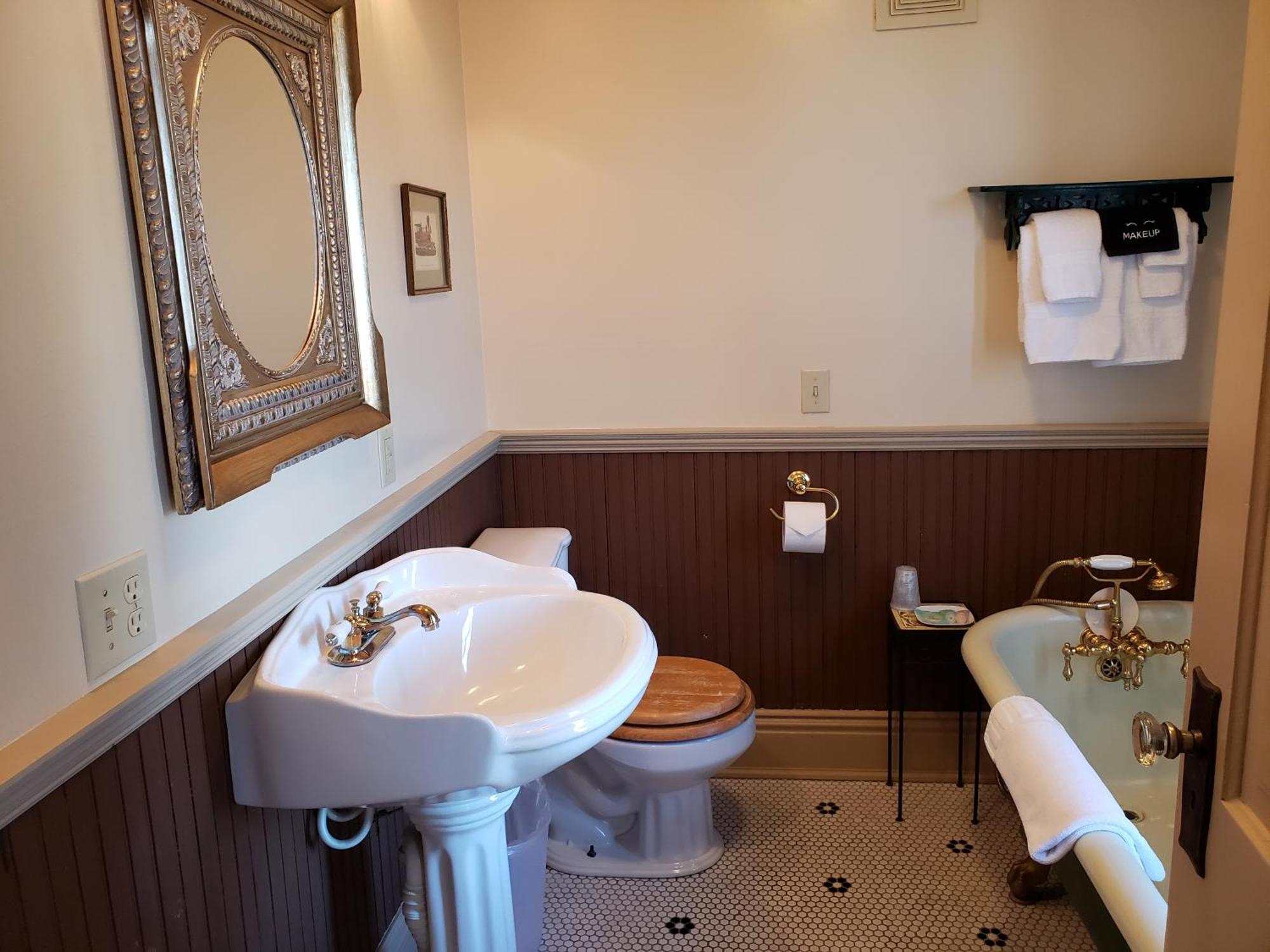 Iron Horse Hotel Blackwater Esterno foto